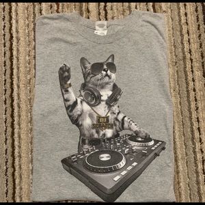Men’s graphic T-shirt Cat DJ Scratch